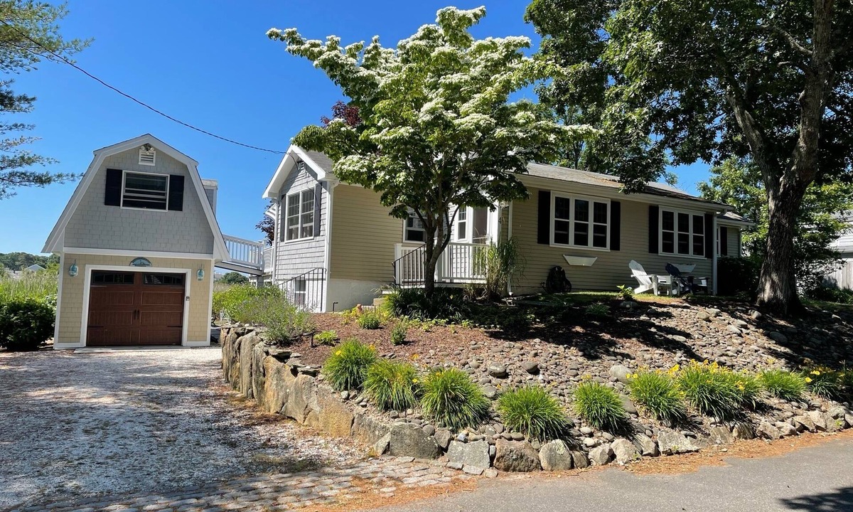 Silver Beach House | The perfect Cape Cod beach house - walk to the beach!