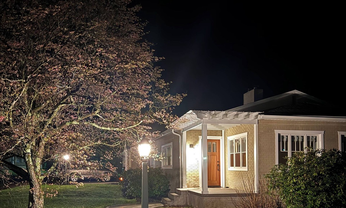 Addison House | The Rhody House: A Clean & Stylish 3-BR, 3-Bath Ranch w/Garage