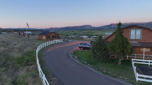 Hatch Hotel | The Riverside Ranch Motel and RV Park Southern Utah