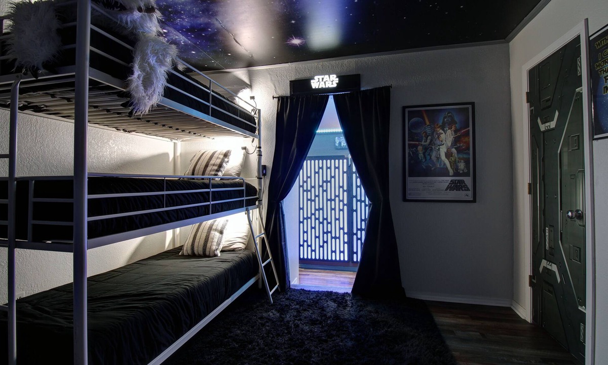 Broken Arrow House | The Space Place: Cosmic-Themed Family Getaway Near Hotspots in Tulsa, Oklahoma!