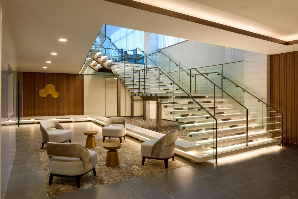 Queens Hotel | The Westin Flushing LaGuardia Airport