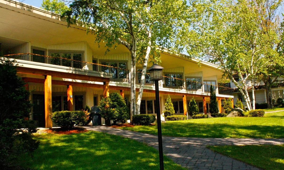 Windham Hotel | The Winwood Condominiums