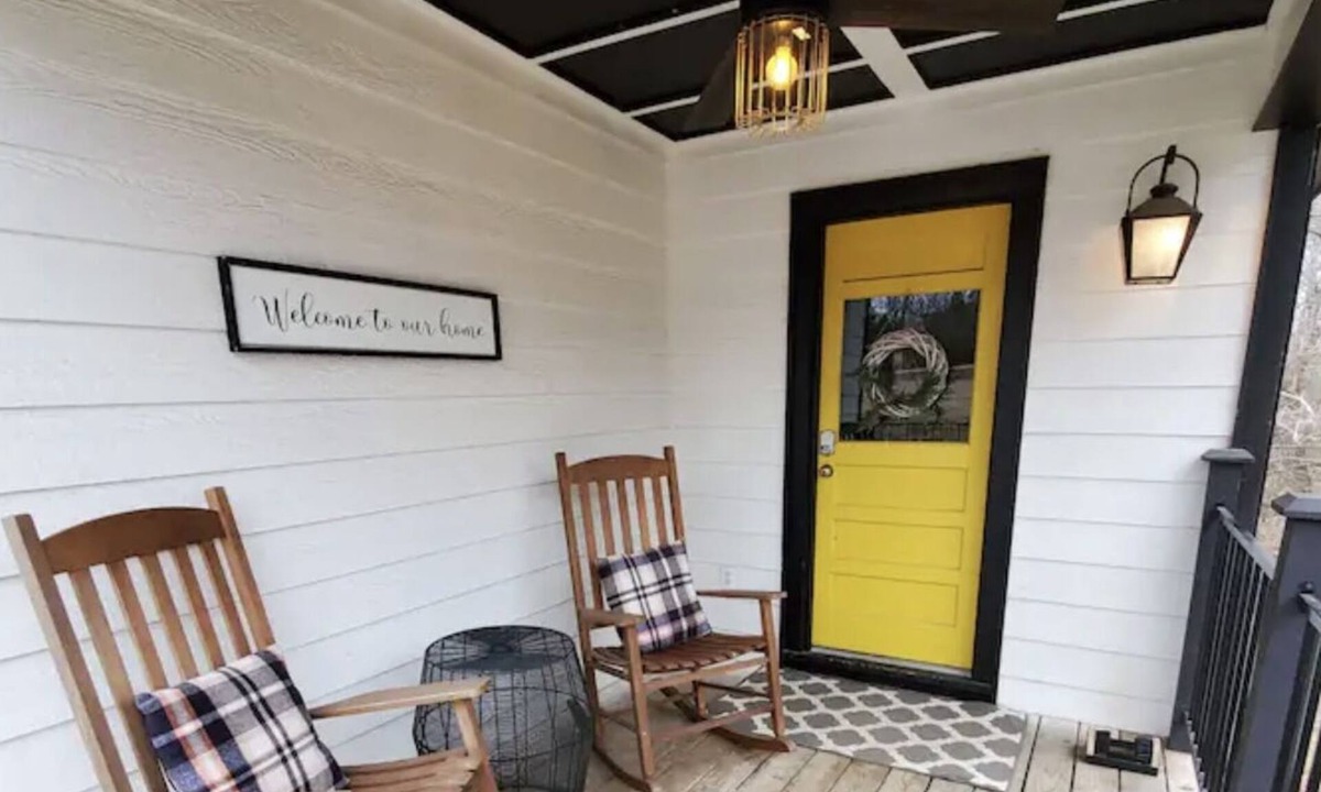 Broken Arrow House | The Yellow Door - Secluded Farmhouse on 20 acres