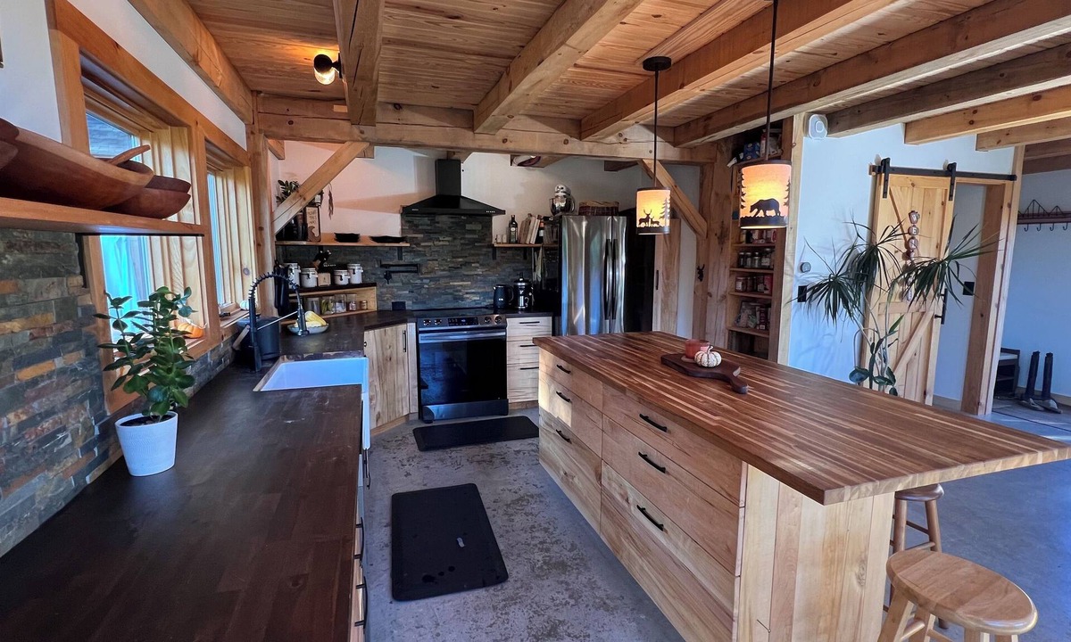 Thornton Cabin | Timber Frame Cabin in the White Mountains