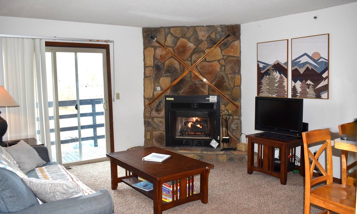Timberline Condo | TMD204-Updated slope side condo!