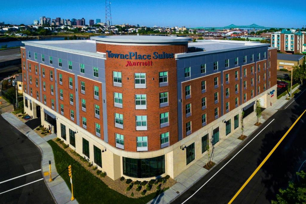 Chelsea Hotel | TownePlace Suites by Marriott Boston Logan Airport/Chelsea