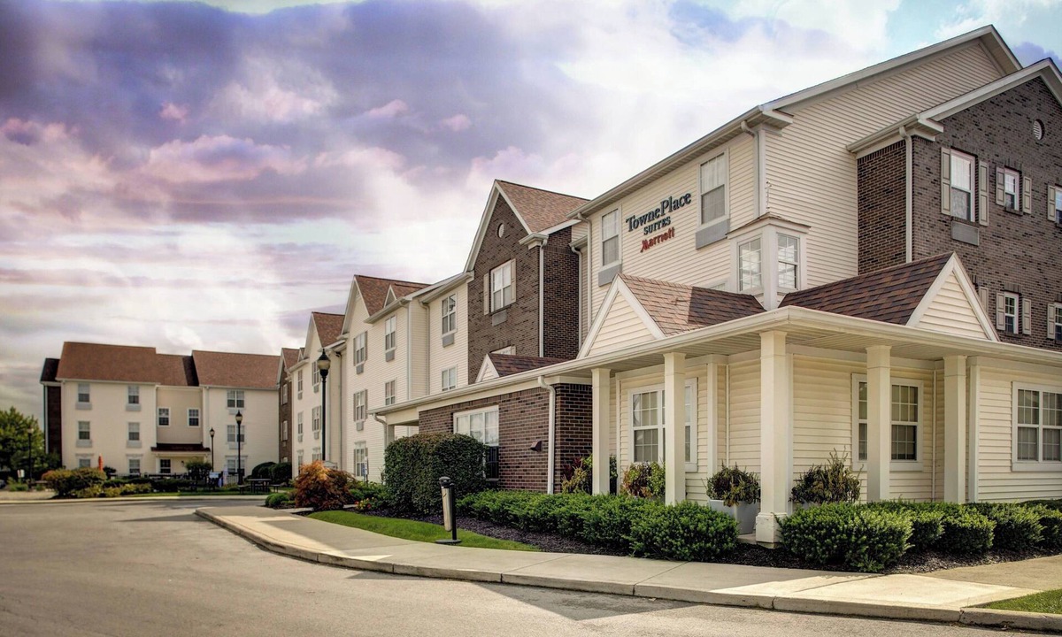 Findlay Hotel | Towneplace Suites By Marriott Findlay