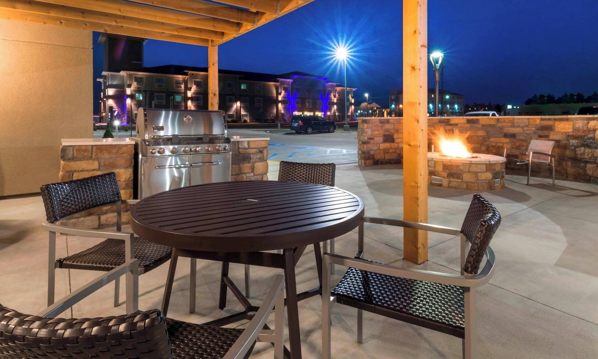 Hays Hotel | TownePlace Suites by Marriott Hays