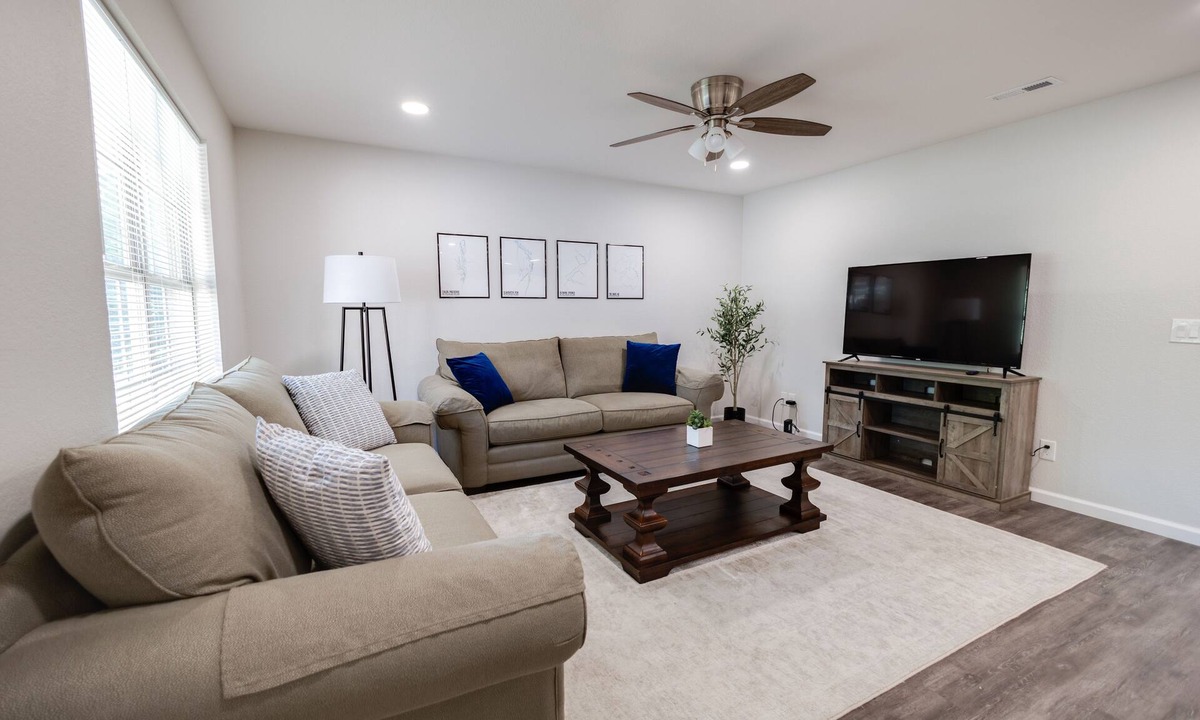 Bentonville House | Trailside Townhouse B | Next to Downtown & Bike Trails
