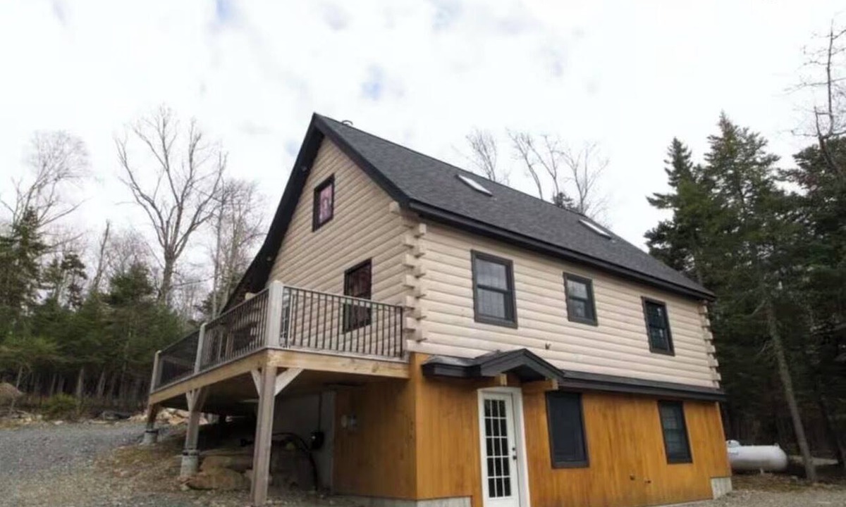 Rangeley Apartment | Tranquil 2-bedroom apartment in charming Rangeley perfect for relaxing.