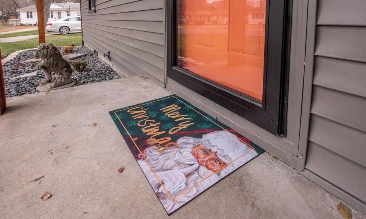 Overland Park House | Tranquil Retreat in Overland Park Charm with Kansas City Convenience