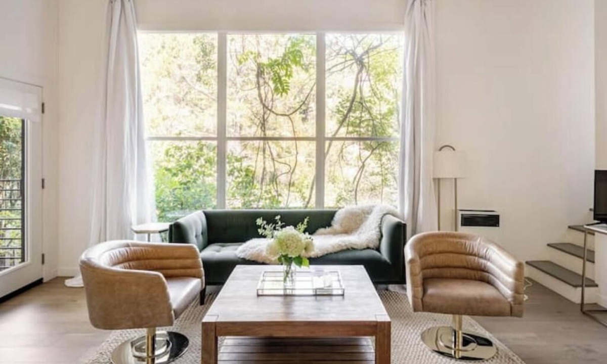 San Anselmo House | Treehouse studio, secluded & chic hiker’s paradise