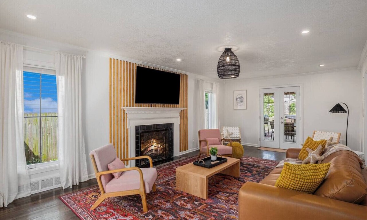 Prairie Village House | Tropical Hideaway: Hot Tub, Pool, Remodeled in Prairie Village