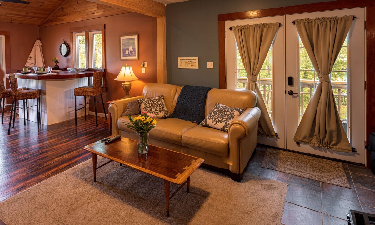 Green Haven Cottage | Truly Waterfront Cottage