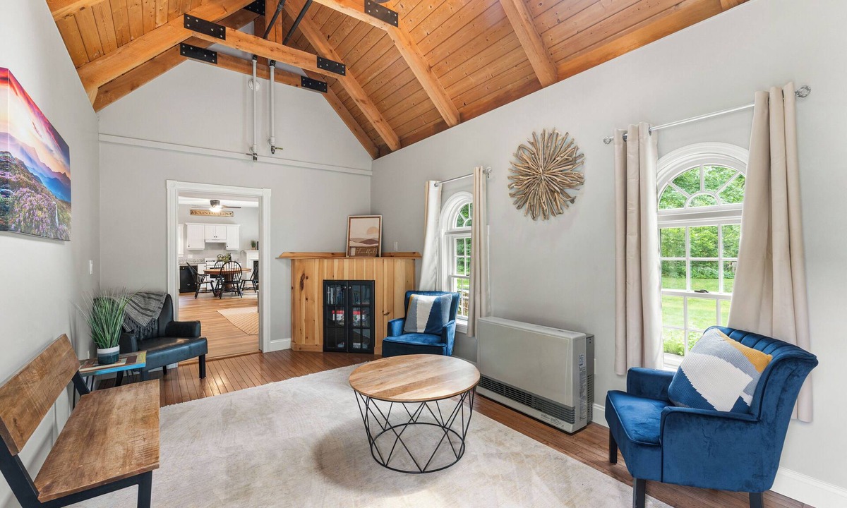 Intervale Apartment | TuckAway Suites at East Branch