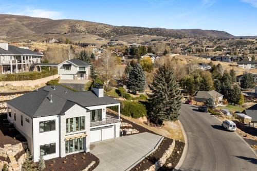 Heber House | Ultimate Multi-Family Reunion Retreat