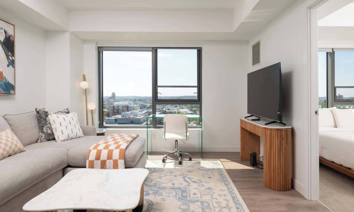 Central Square Apartment | Upscale 1BR near MIT Harvard with Parking!