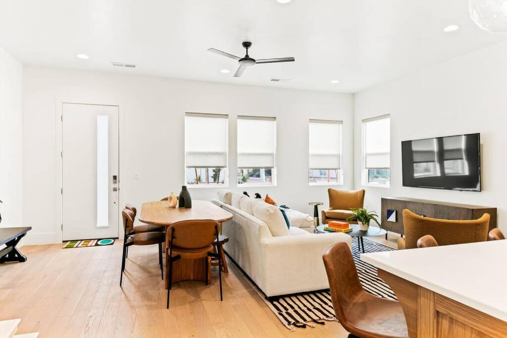Bloomington House | Villa 30 - 4 bedroom townhome pool and hot tub