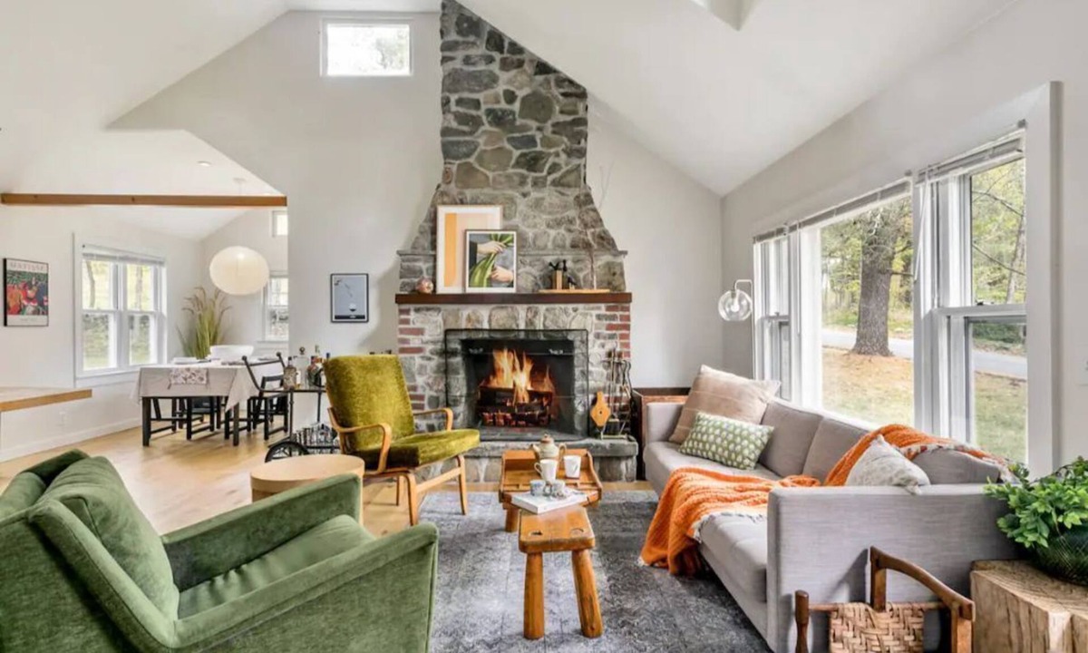Hollowville Cottage | Vintage Country Home with Games, Fireplace & 20 Min to Hudson