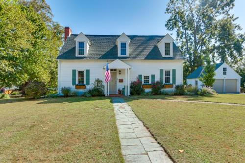 Charles Town House | Walkable Location: Historic Home in Charles Town!