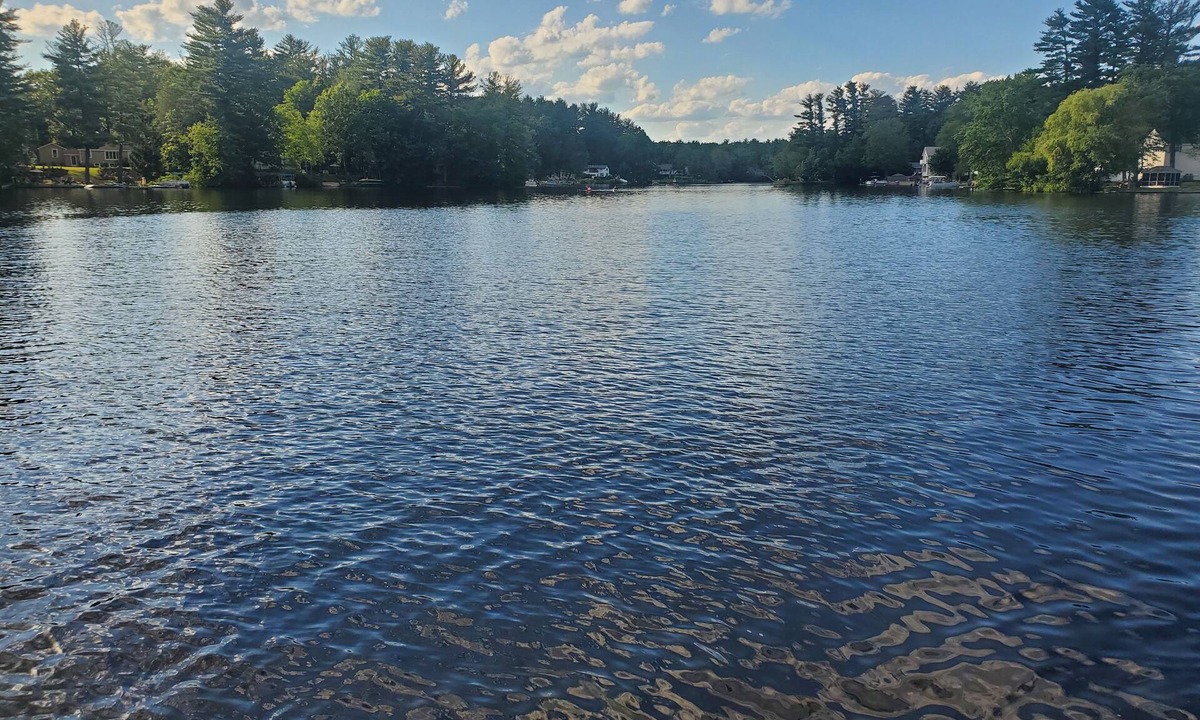 Salem House | Waterfront Cottage