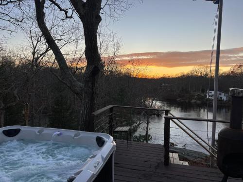 Clinton House | Waterfront Lakehouse Getaway in Clinton with HOT TUB