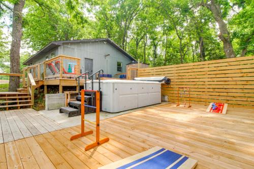 Grove House | Waterfront ‘StoneHaven at Reed Point’ w/Swim Spa!