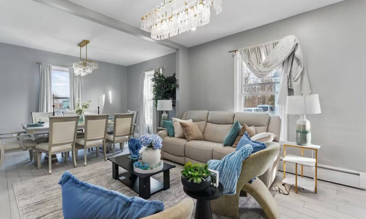 Chicopee House | Welcoming 3-bedroom house- Gardner home