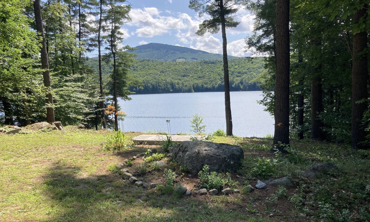 Andover Cottage | Where the Mountain meets the Lake. Lakefront cottage, views of Mount Kearsarge!