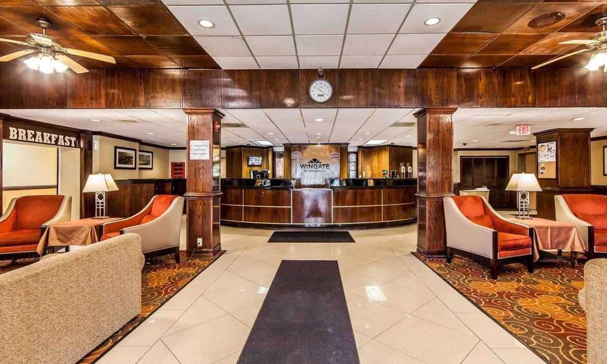 Marietta Hotel | Wingate by Wyndham Marietta Conference Center