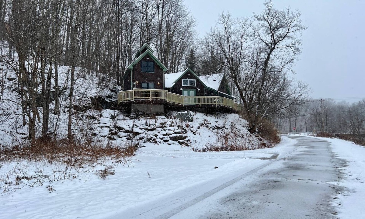 Montgomery Center House | Winter wonderland near Jay Peak