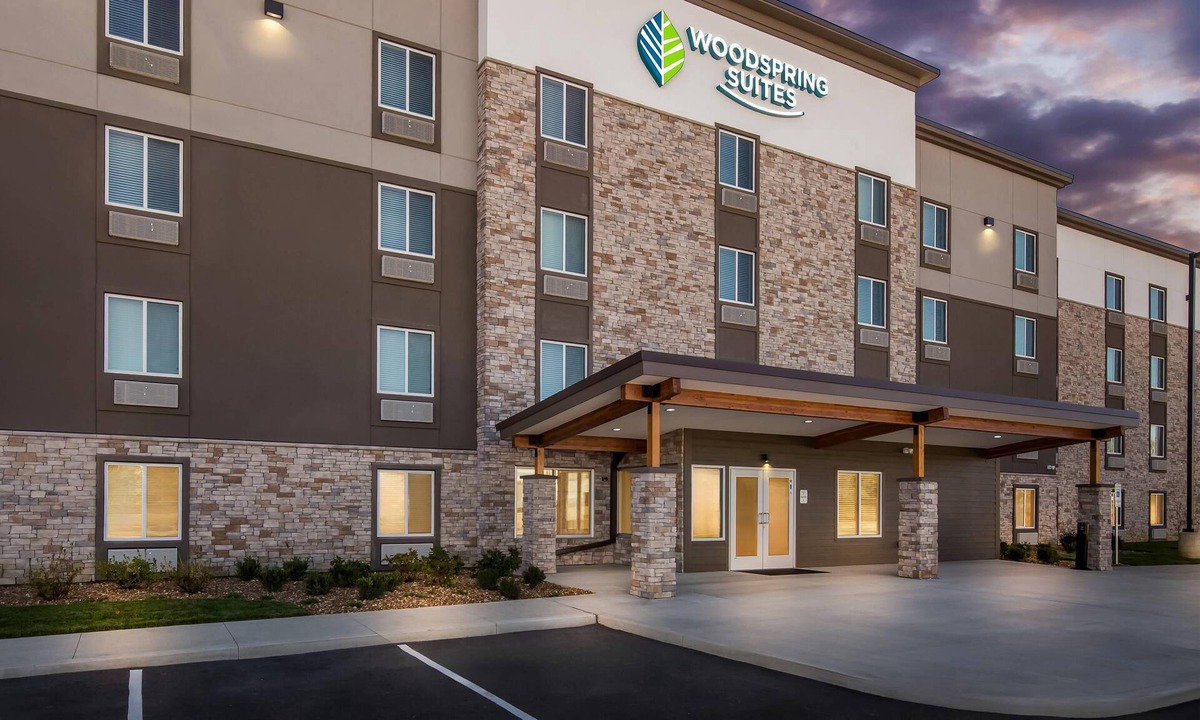 Glencoe Hotel | WoodSpring Suites St Peters-OFallon