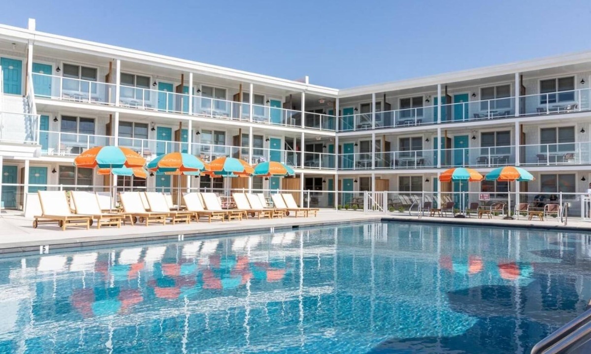 Cape May House | Your Beachside Oasis: Kitchenette, Swimming Pool and Beach Perks