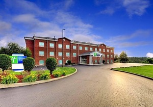 2-Star Hotel ∙ Holiday Inn Express Campbellsville, an IHG Hotel