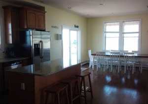 Beautiful new large home overlooking Scarborough beach