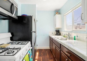 Ben's Beach Bungalow 5, cheery Mission Beach 1BR!