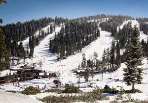 Comfortable and Functional Gold Bend Condo in Truckee