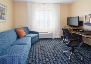 Fairfield Inn & Suites Lexington Keeneland Airport