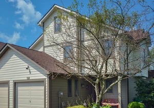 Lakefront Townhome with Community Pool Near Wisp