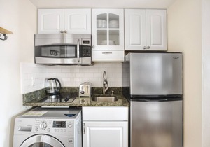 Luxe Back Bay 1BR w/W/D, near Green Line, by Blueground