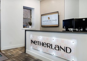 Midtown Studio Steps from Dining and Nightlife