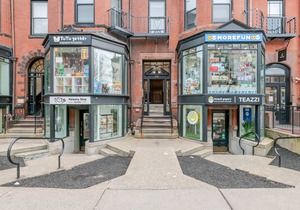 Sleek Back Bay 1BR w/W/D nr Newbury St, by Blueground