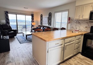 South Shore 1 Bdrm/Amazing Amenities! MiniGolf, Hot Tub, Sauna & More!