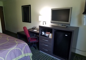 Super 8 by Wyndham Independence Kansas City