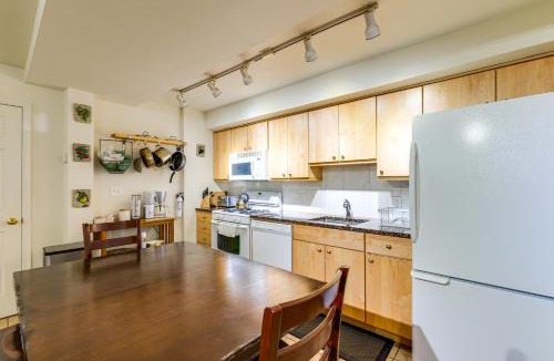 Petworth House | 1/2 Mi to Metrobus Stop! Walkable Petworth Duplex