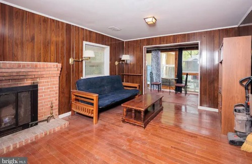 Wheaton-Glenmont Apartment | 1.5 bed+bath apartmt walk to metro