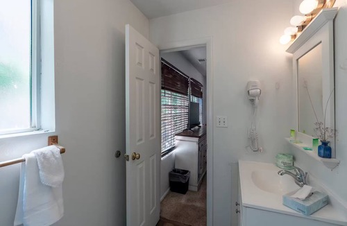 Moab Hotel | 1-Bedroom Apartment with Spacious Living Area & Full Kitchen
