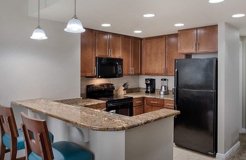 National Harbor Hotel | 1 Bedroom Deluxe Condo - National Harbor. Pools & more!