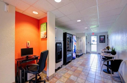 El Reno Apartment | 1 King Bed|Mobility|Tub,Nsmk