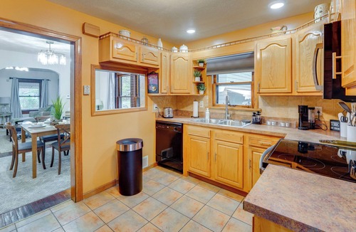 West Akron House | 1 Mi to Akron Zoo: Ranch-Style Home w/Yard!